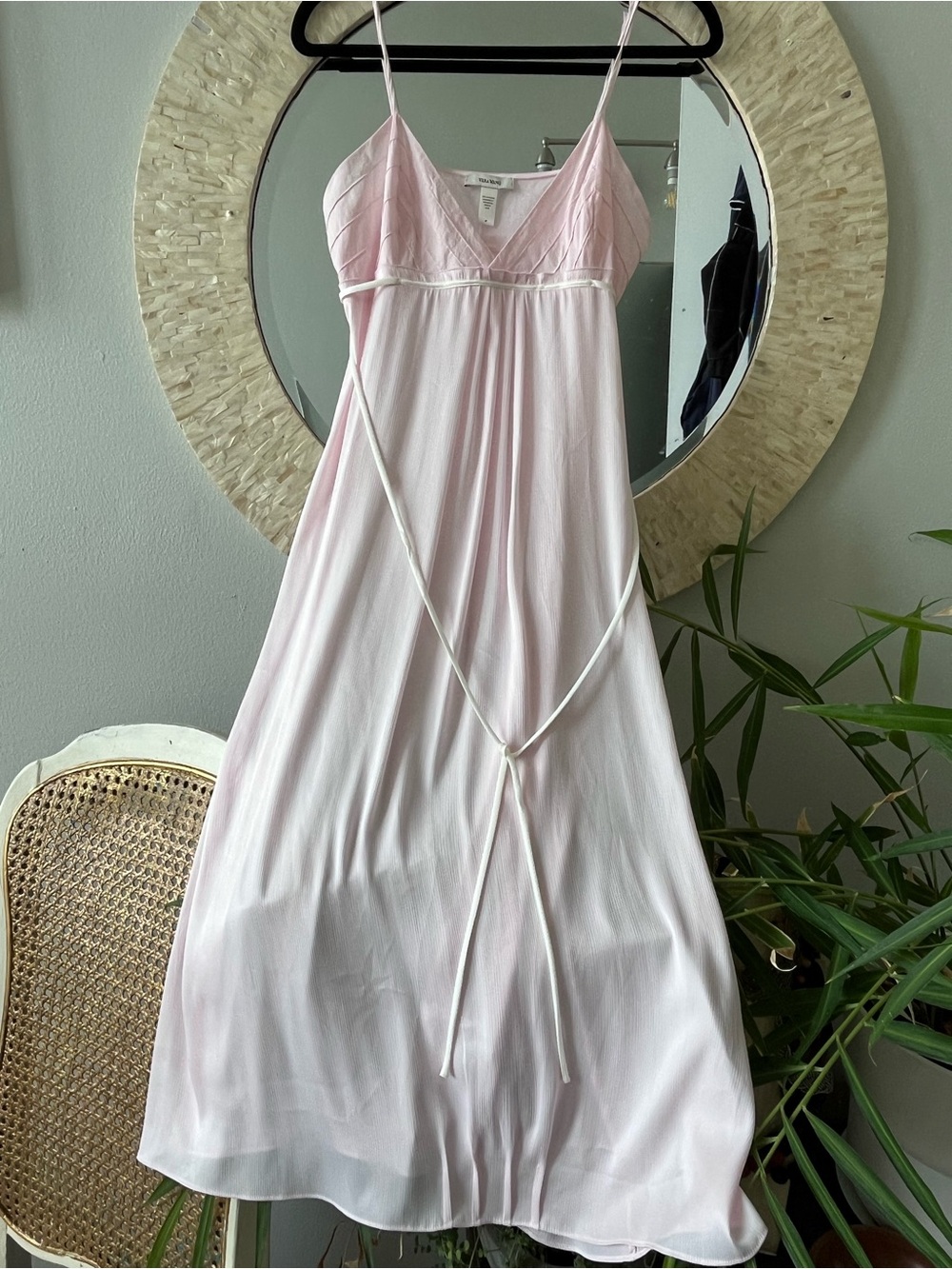 Vera Wang Light Pink Women’s Slip Dress SZM looking 👀 Amazing 🌹